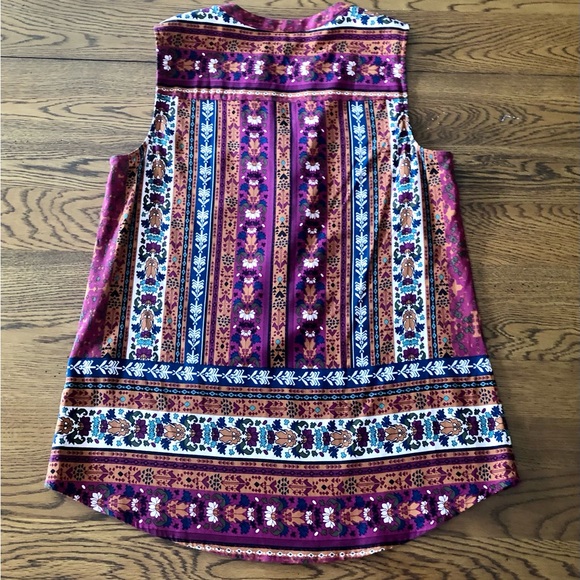 Magnolia Grace Small V Neck Preppy Sleeveless Button Detail Tank Top Mult Color - Picture 2 of 8